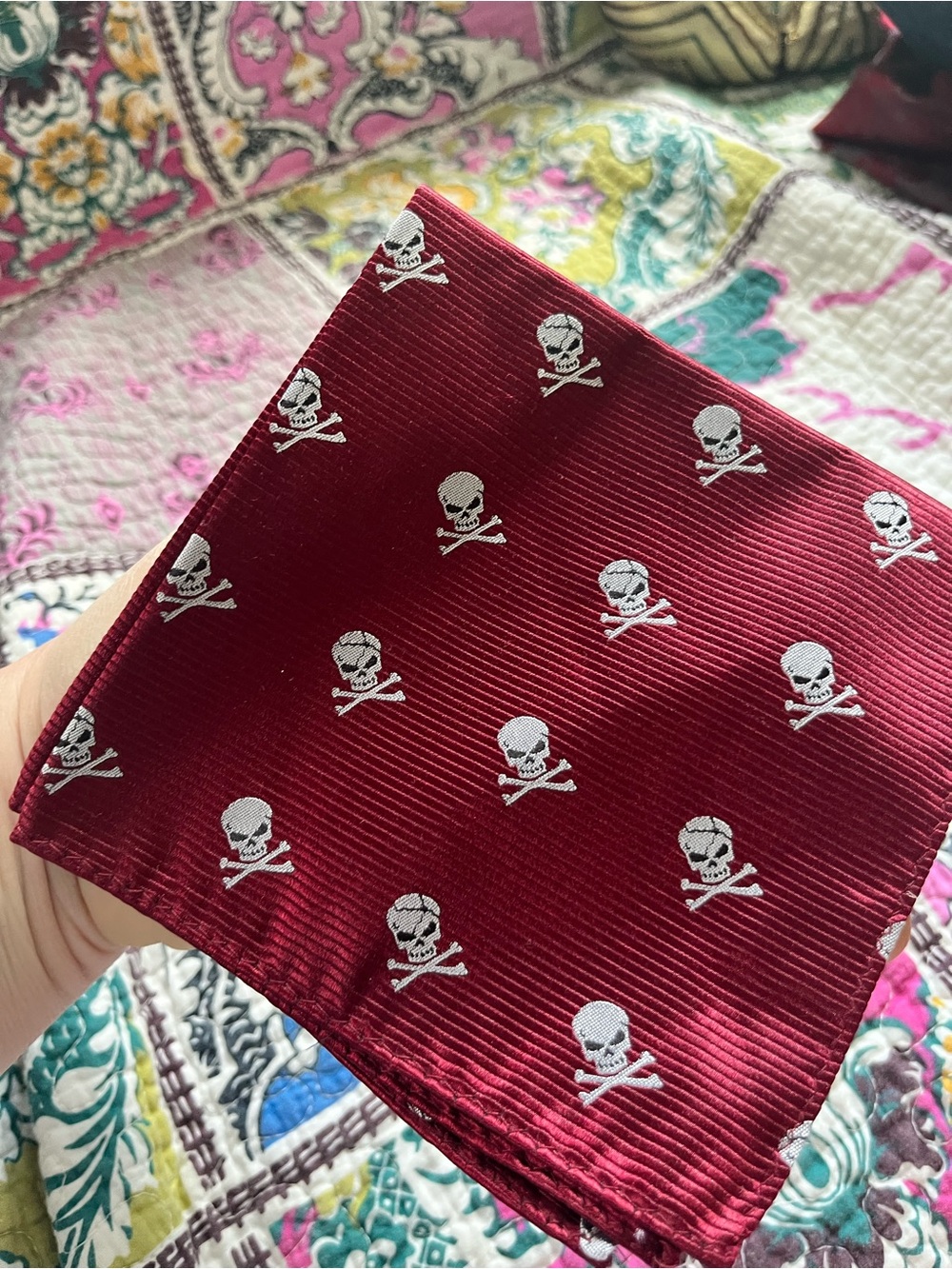 100% silk Skull and Cross Bones Pocket Square